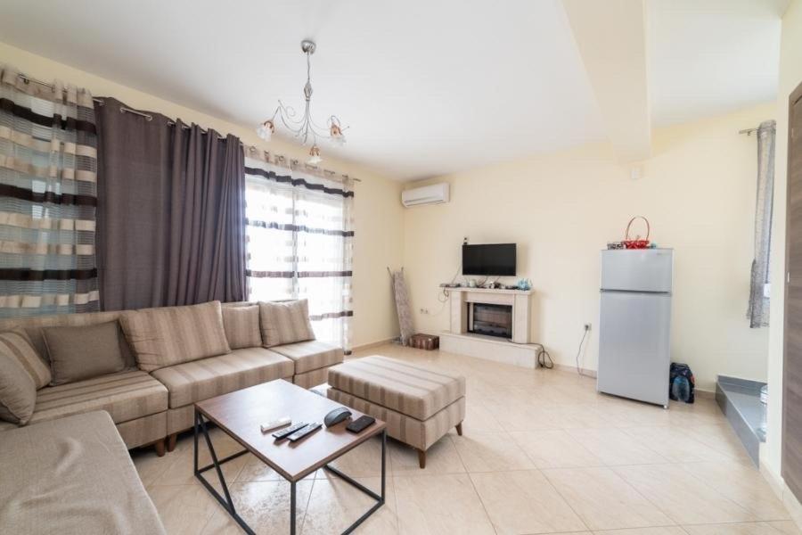 Thea Apartments Nea Iraklitsa Exterior photo
